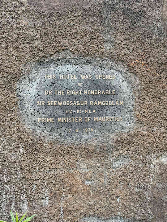 Außenansicht La Pirogue Mauritius