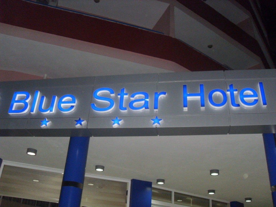 Eingangsbereich Blue Star Hotel