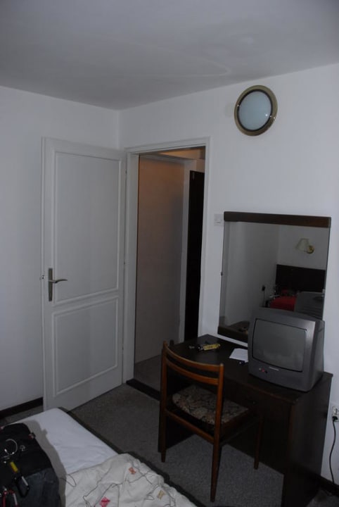 Blick auf den Schreibtisch Hotel Omišalj - Adriatic