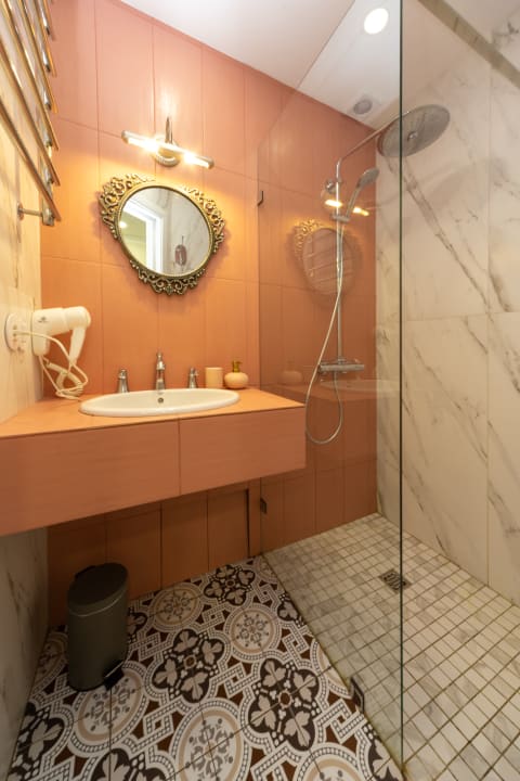 Zimmer Boutique apartments Mason in historical Odessa