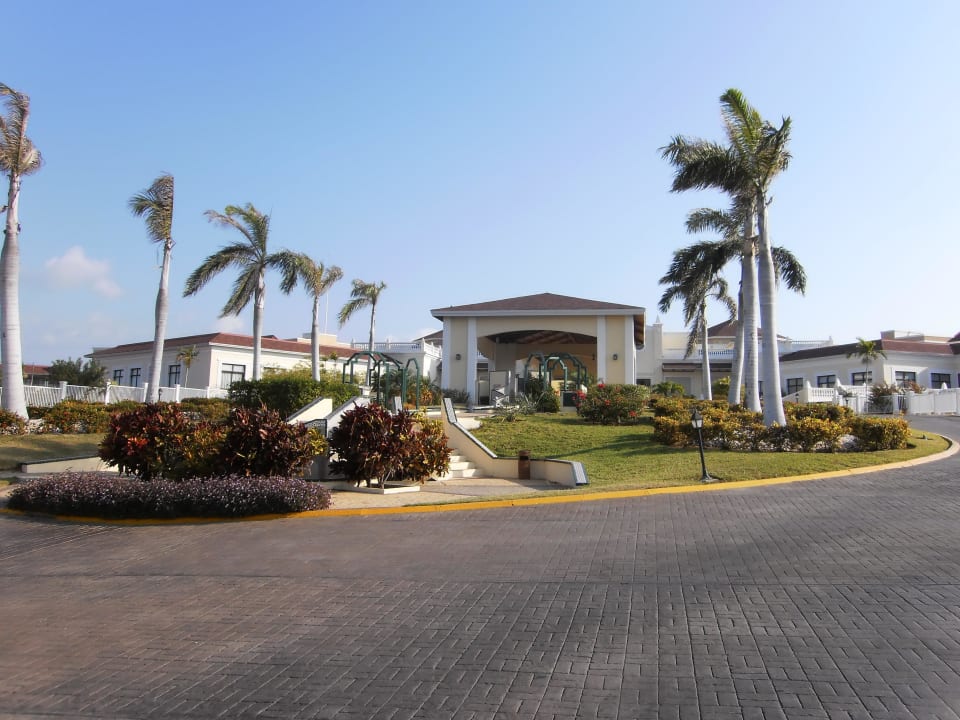 So sieht die Anfahrt aus Iberostar Origin Laguna Azul