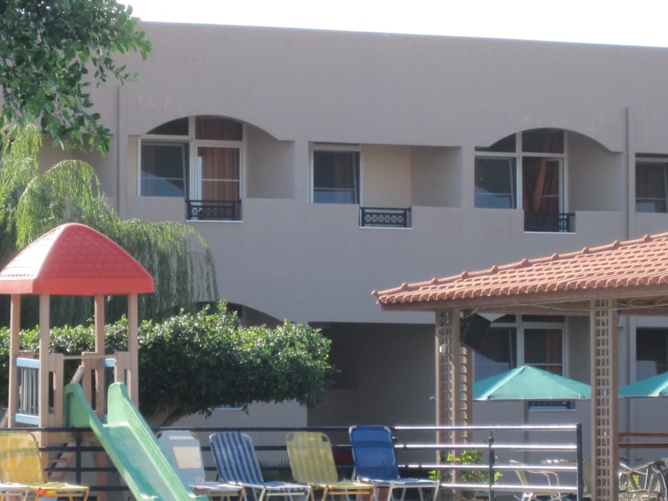 Haupthaus mit Zimmern Ilios K Village Resort