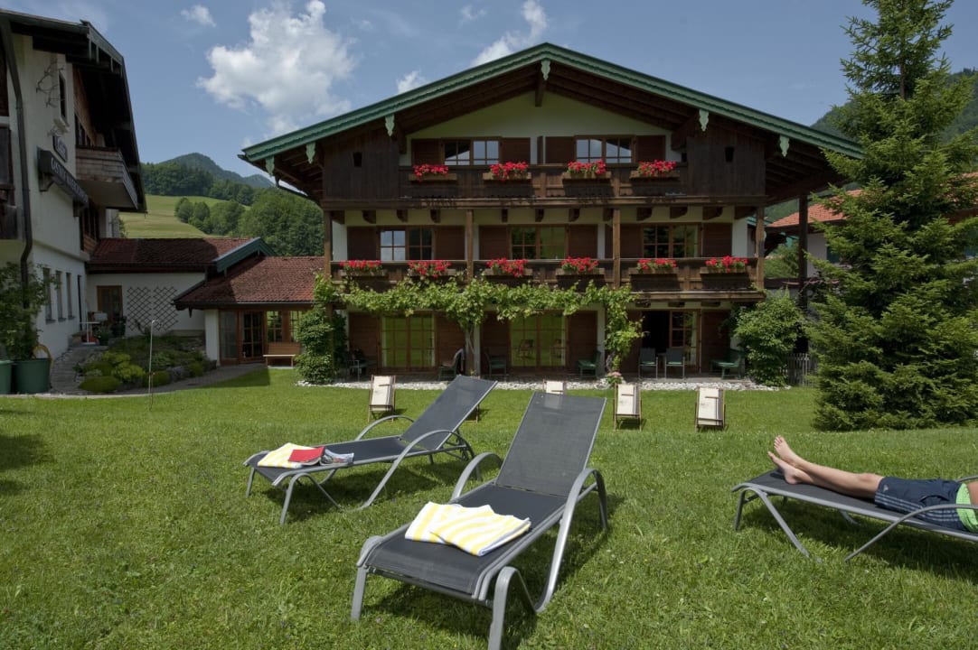 Liegewiese Landhotel Maiergschwendt