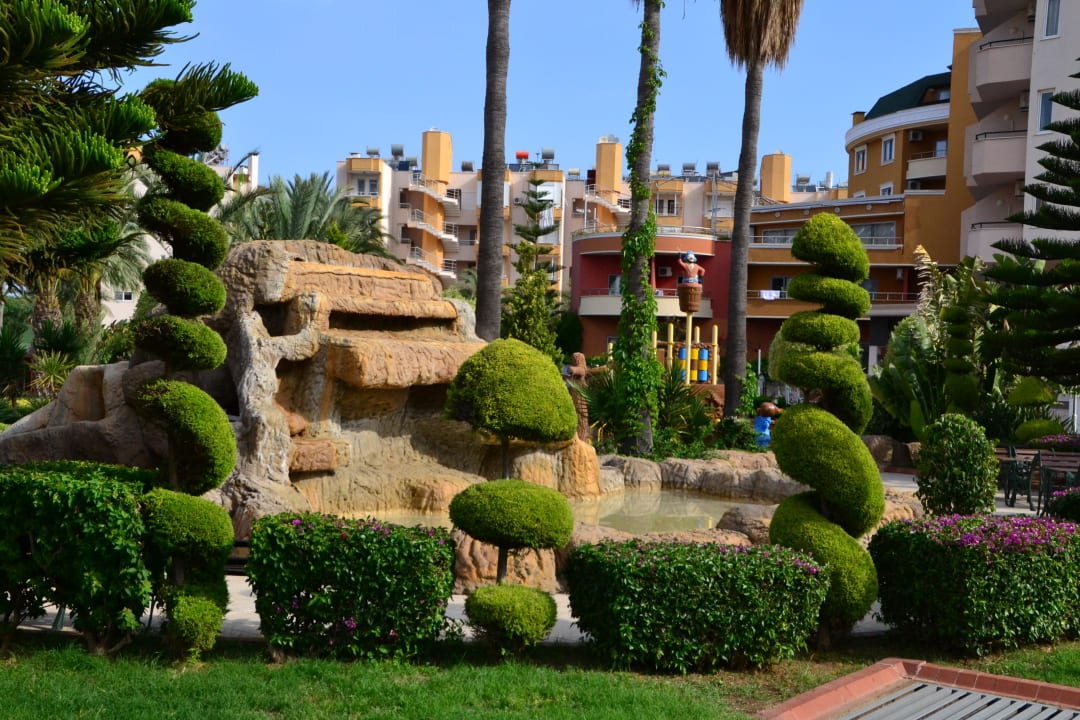 Gartenanlage Lonicera Resort & Spa Hotel