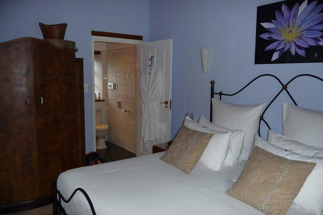 Romance-Suite Rothman Manor