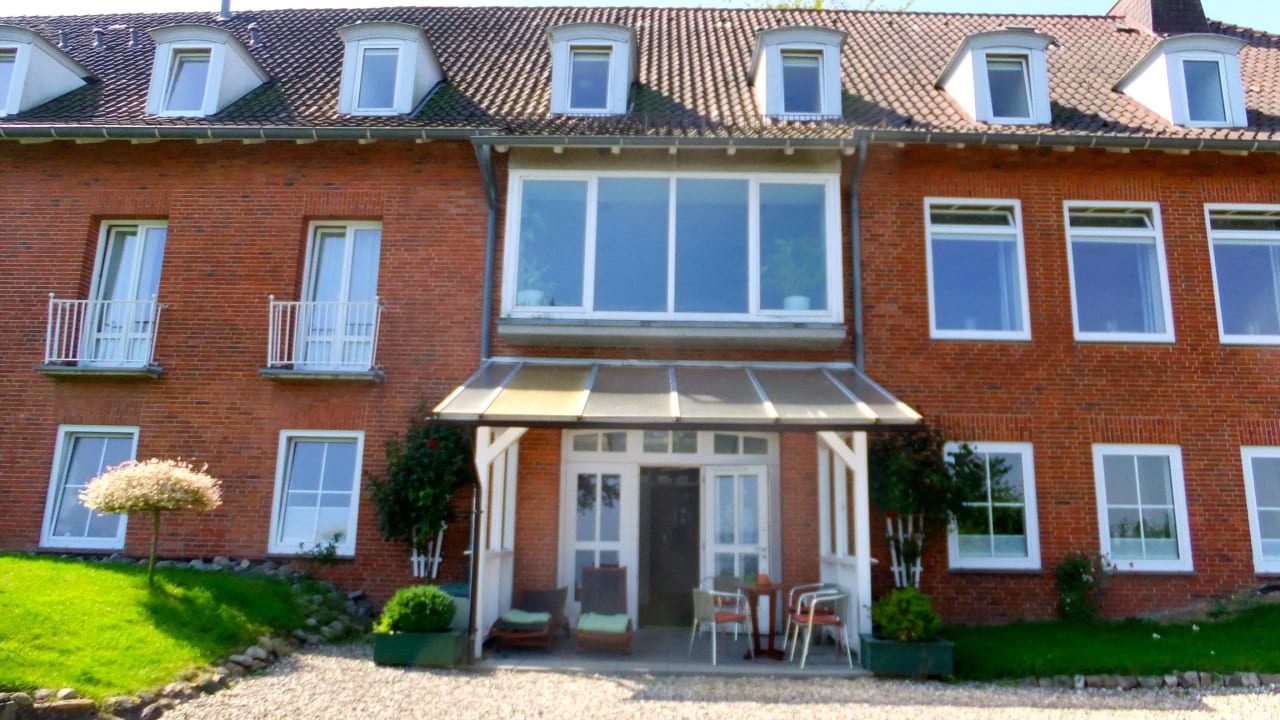 Hinterer Eingang vom Hotel Hotel Alte Fischereischule