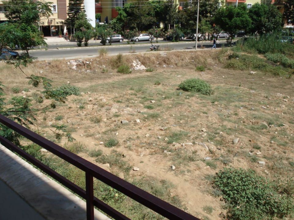 Die schöne Aussicht vom Balkon aus. Xperia Kandelor Hotel