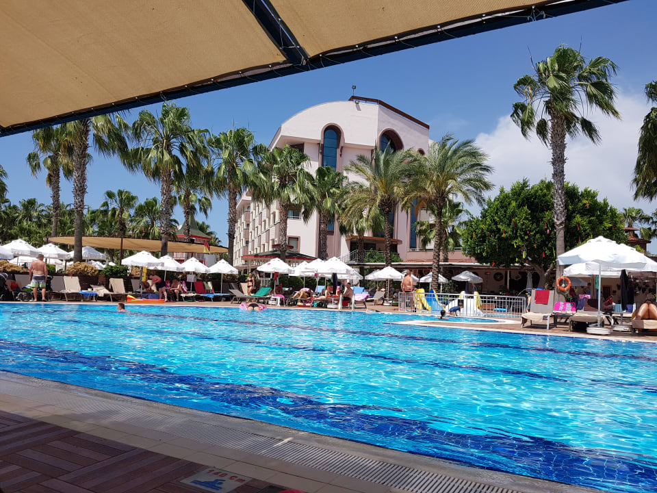 Pool Hane Family Resort