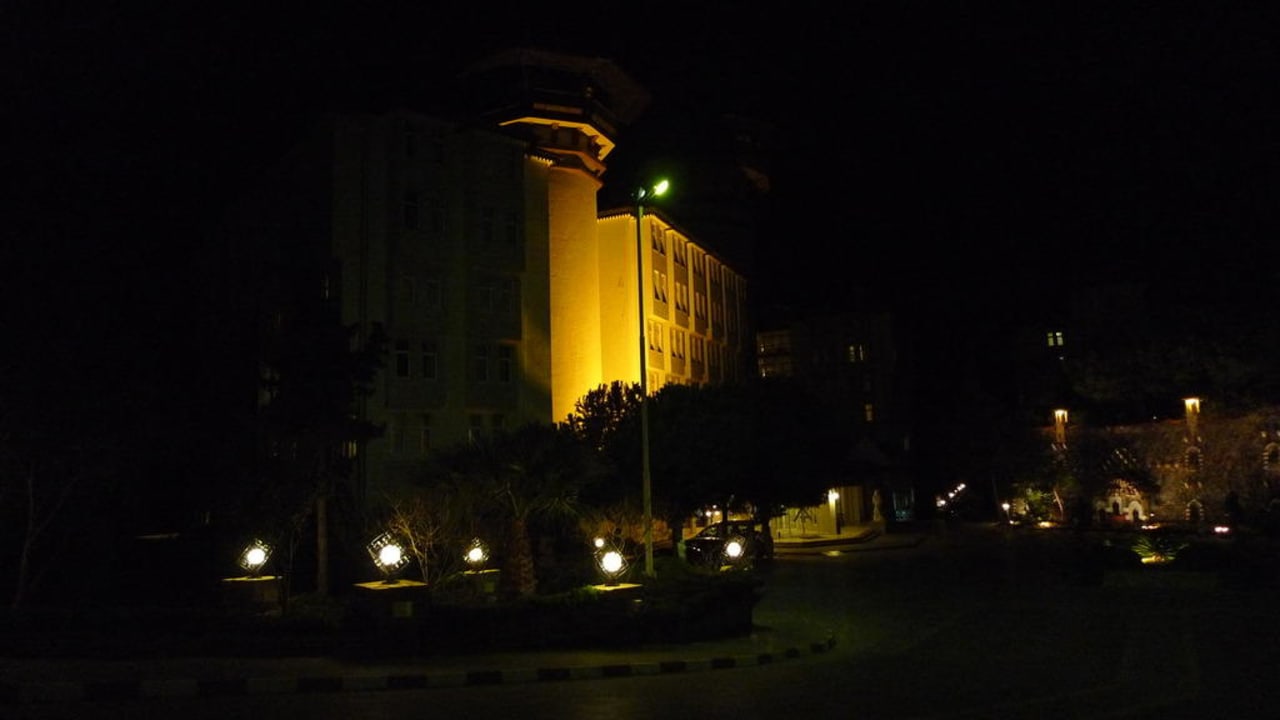 Hotel bei Nacht Ladonia Hotels Adakule