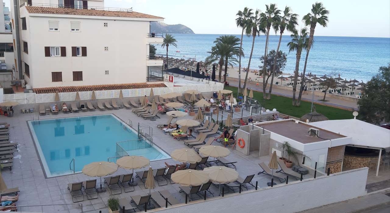 Ausblick R2 Veronica Beach Hotel