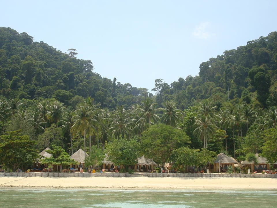 Unser erster Blick vom Boot aus Hotel Thapwarin Resort