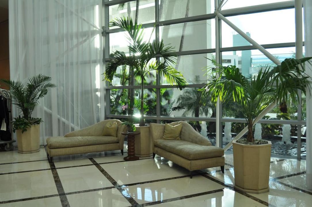 Lobby Diplomat Resort & Spa Hollywood, Curio Collection by Hilton