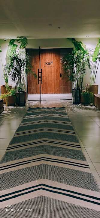 Gastro Serry Beach Resort