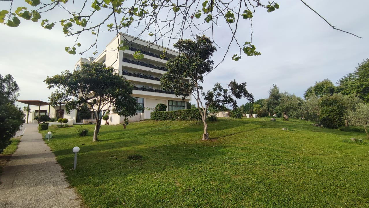 Gartenanlage Olympian Bay Grand Resort