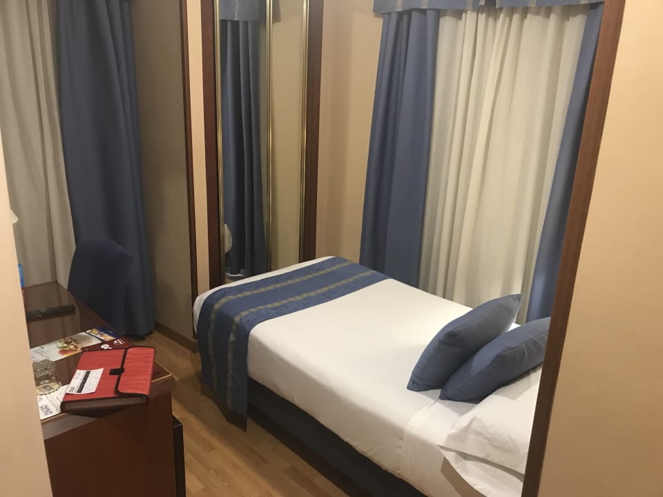 Zimmer Hotel Dauro Granada