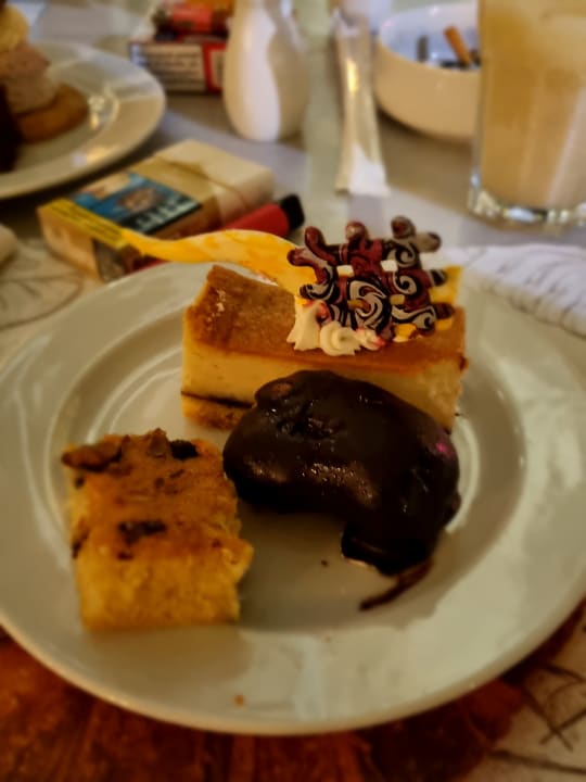 Gastro Serenity Alpha Beach