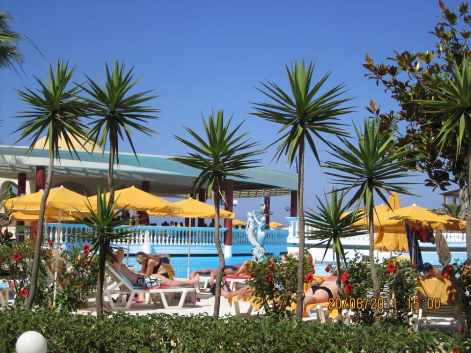 Blick zur Poolbar Sunshine Rhodes