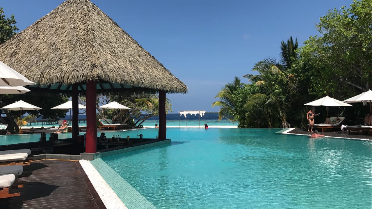 Pool Adaaran Select Meedhupparu Island Resort - Premium All Inclusive