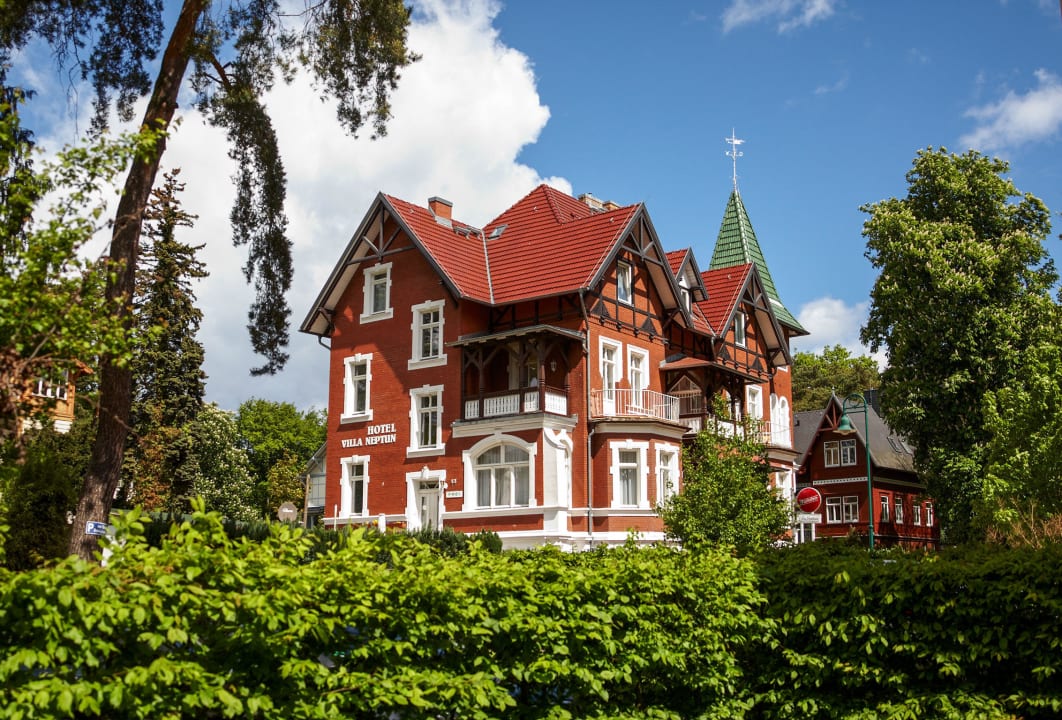 Villa Neptun - Ansicht von der Maxim-Gorki-Straße Villa Neptun
