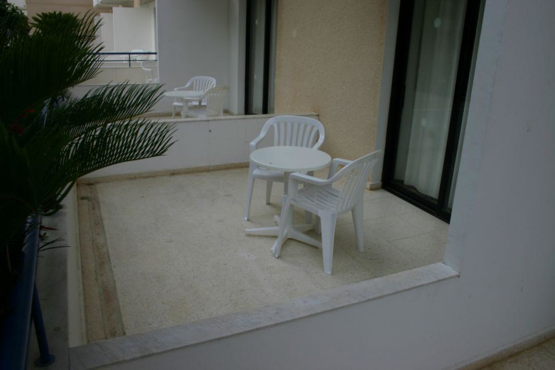 Balkon / Terrasse Queen's Bay Hotel