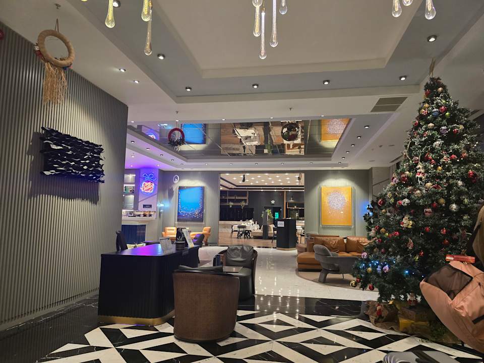 Lobby Delta Hotels by Marriott Istanbul Vadi