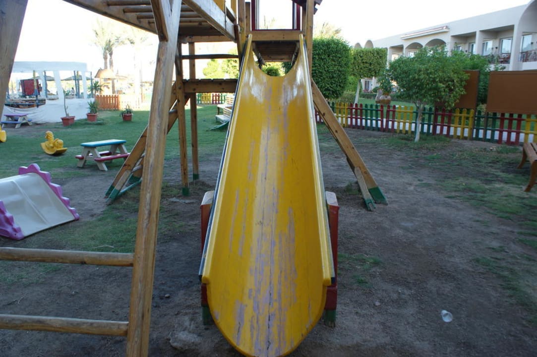 Baufälliger Spielplatz Pickalbatros Royal Moderna Resort-Sharm El Sheikh