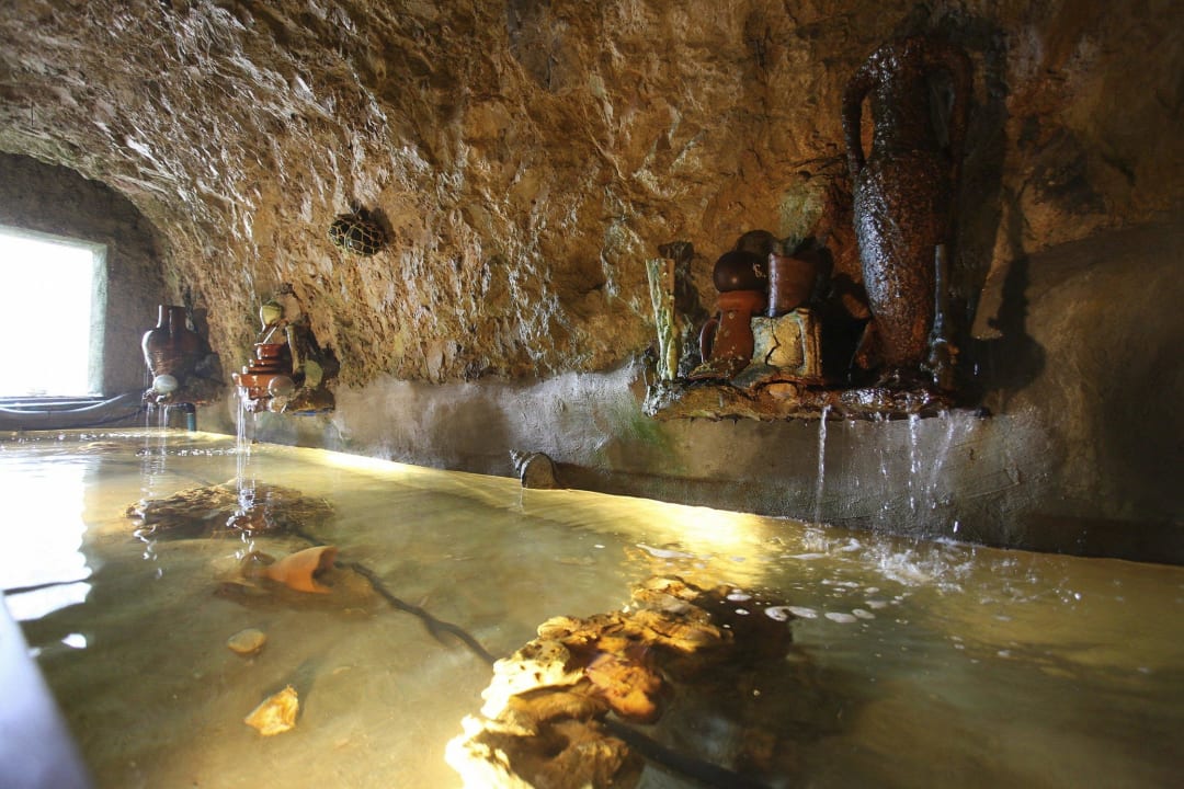 Lobster Nursery Zoom - Cap Vermell - 2013 Cap Vermell Beach Hotel