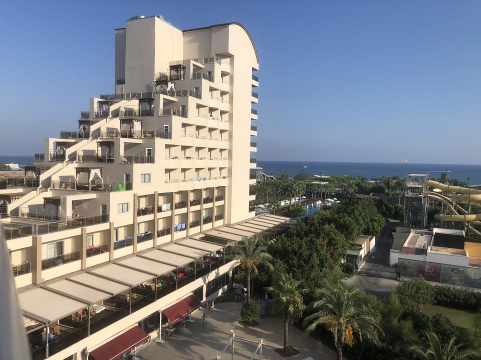 Außenansicht Saturn Palace Resort Hotel
