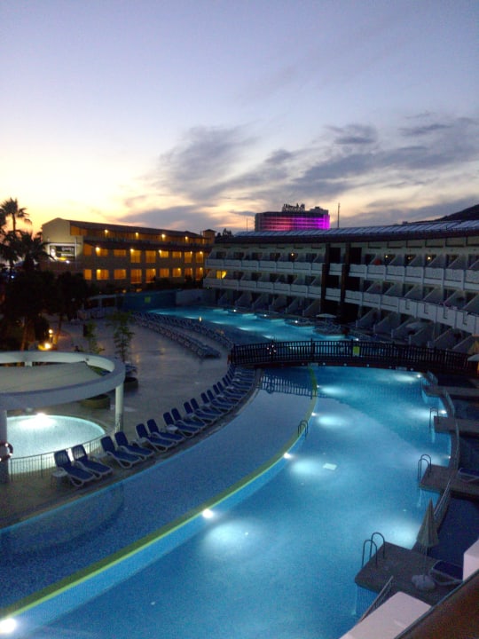 Poolanlage hinten Hotel Fantansia Ephesia Holiday Beach Club