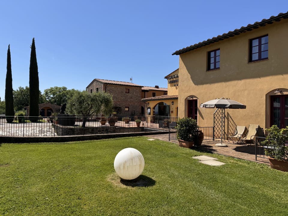 Außenansicht Hotel Casolare le Terre Rosse