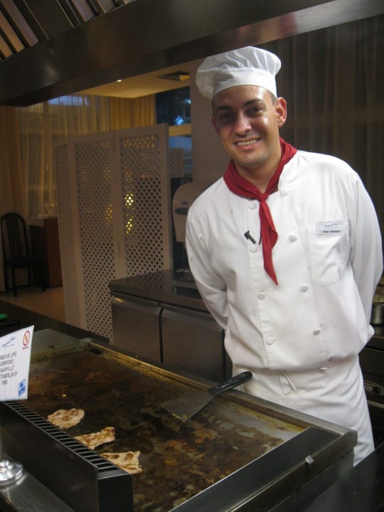 José Antonio, jefe de la plancha Canyamel Park Hotel & Spa 16+ Adults only