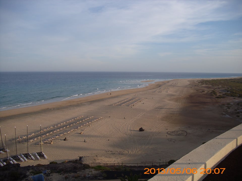 Blick vom Balkon über den Strand von Jandia Iberostar Waves Playa Gaviotas