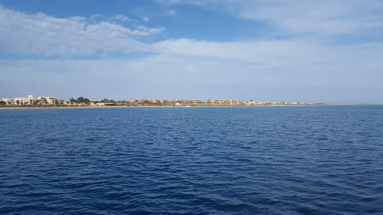 Strand The Breakers Diving & Surfing Lodge