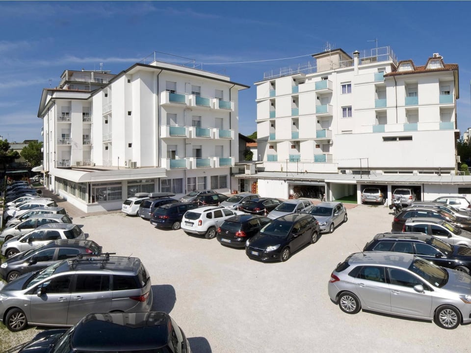 Parcheggio Hotel Antonella & Mael Hotel Antonella & Mael