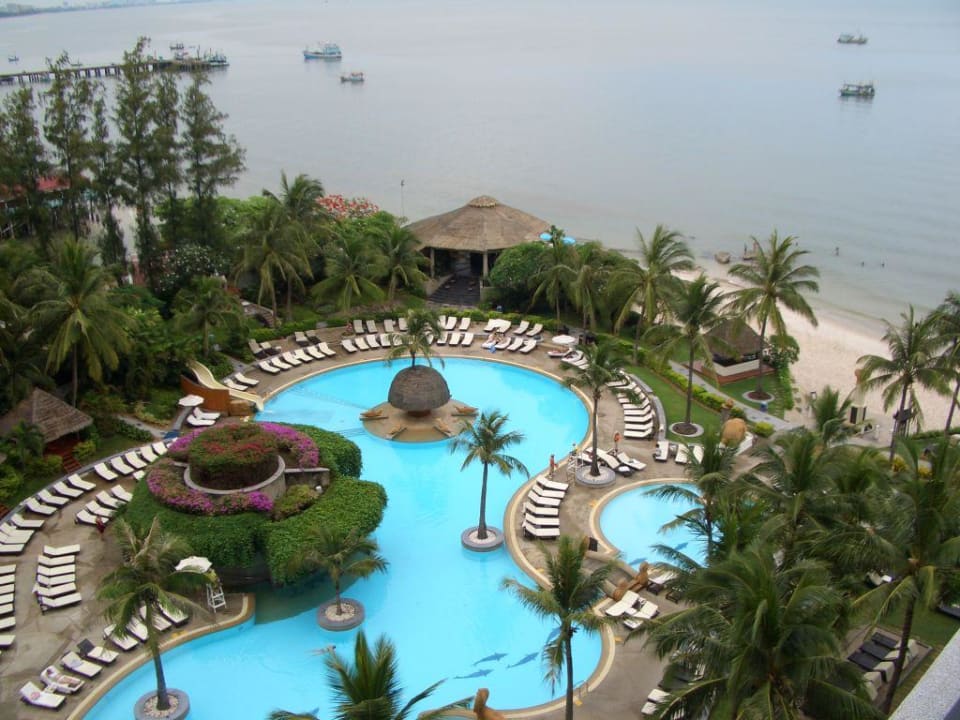 Pool Hilton Hua Hin Resort & Spa