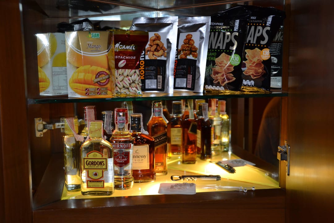 Minibar Hotel The Peninsula Bangkok