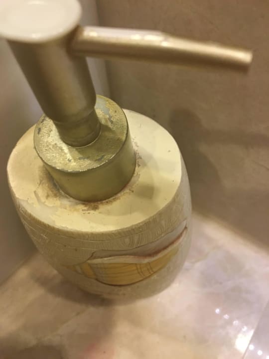 Seifenspender im bad Hotel Delphin Imperial