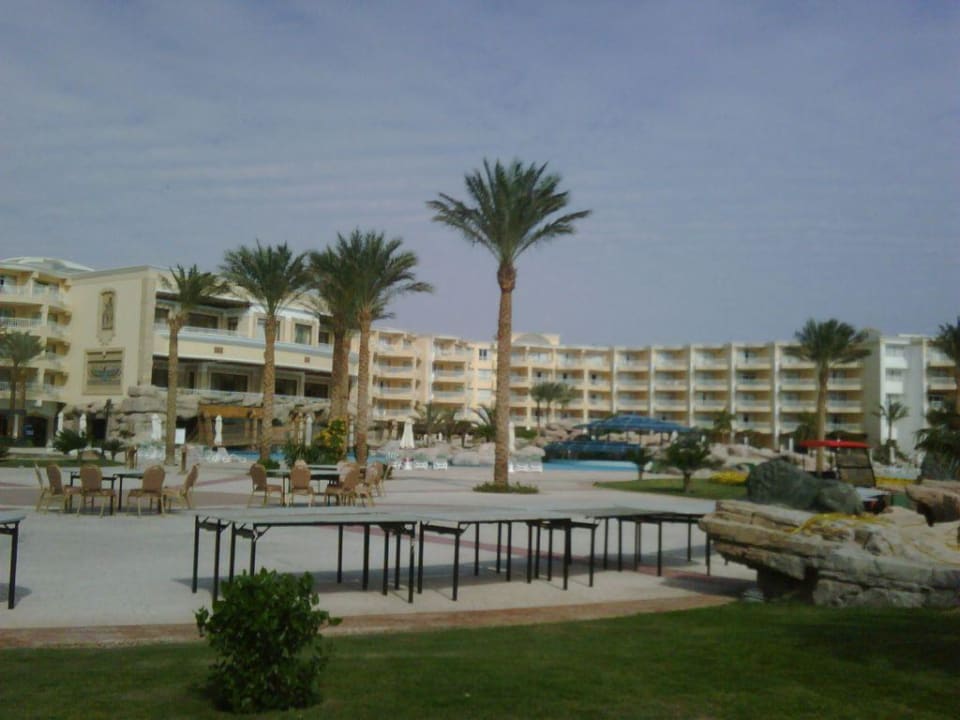 Hotel vom Strand aus Palm Royale Resort - Soma Bay