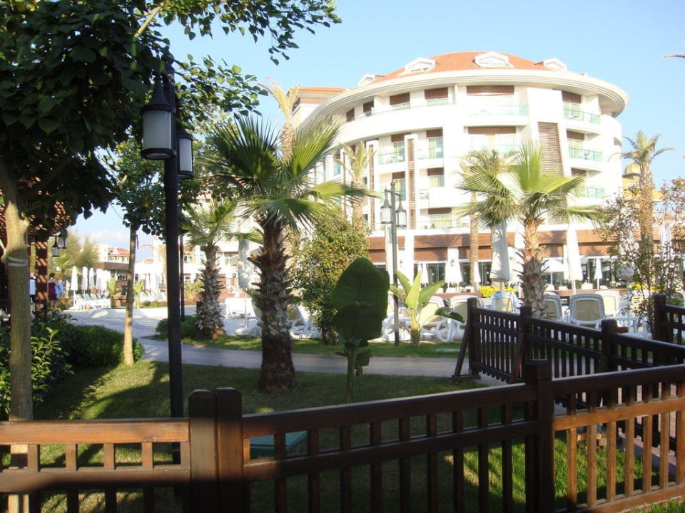 Evren Beach vom Pool Restaurant aus Sunis Evren Beach Resort Hotel & Spa