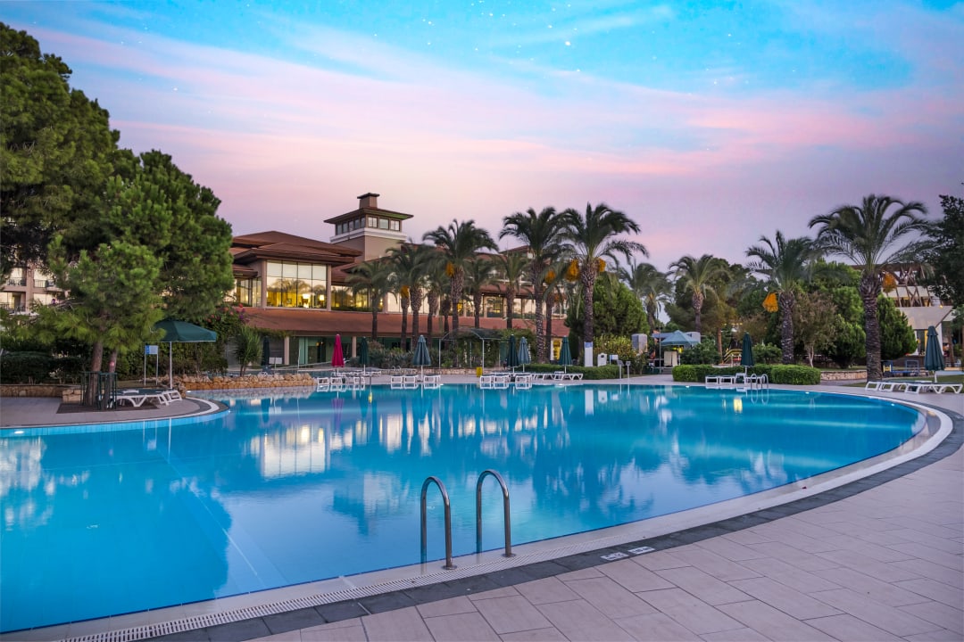 Pool IC Hotels Green Palace