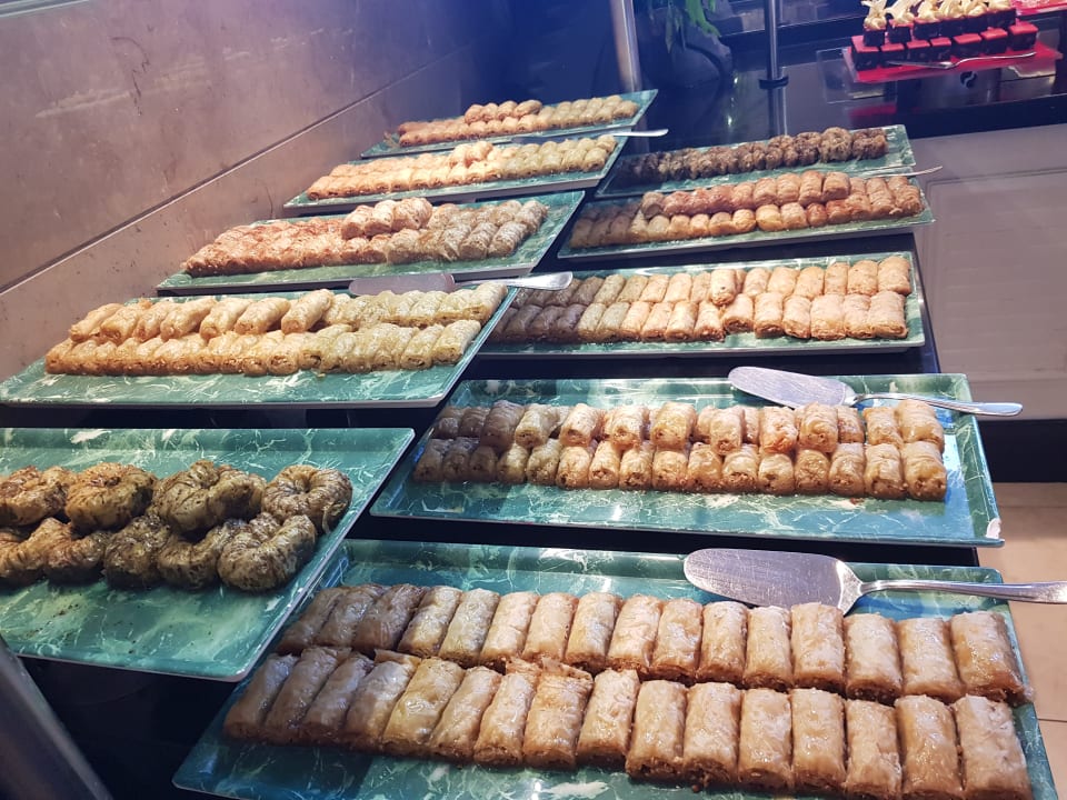 Gastro Well Palace Side