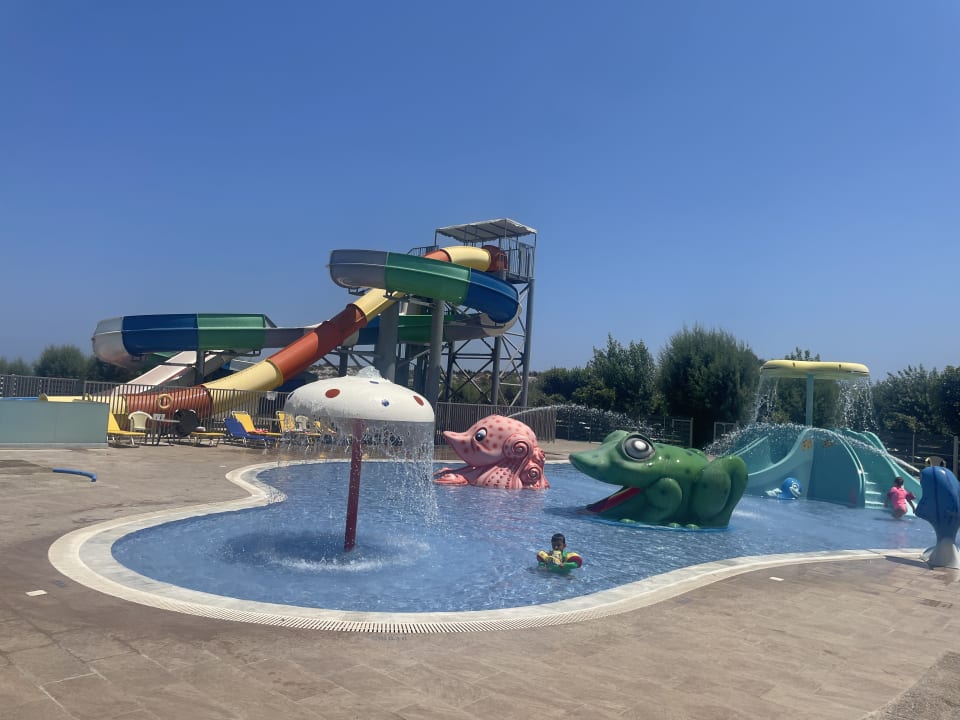 Pool Irene Palace Beach Resort Club alltoura