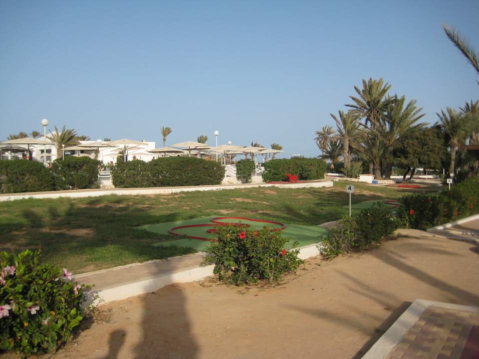Minigolf-Anlage mit 12 Bahnen Hotel El Mouradi Djerba Menzel