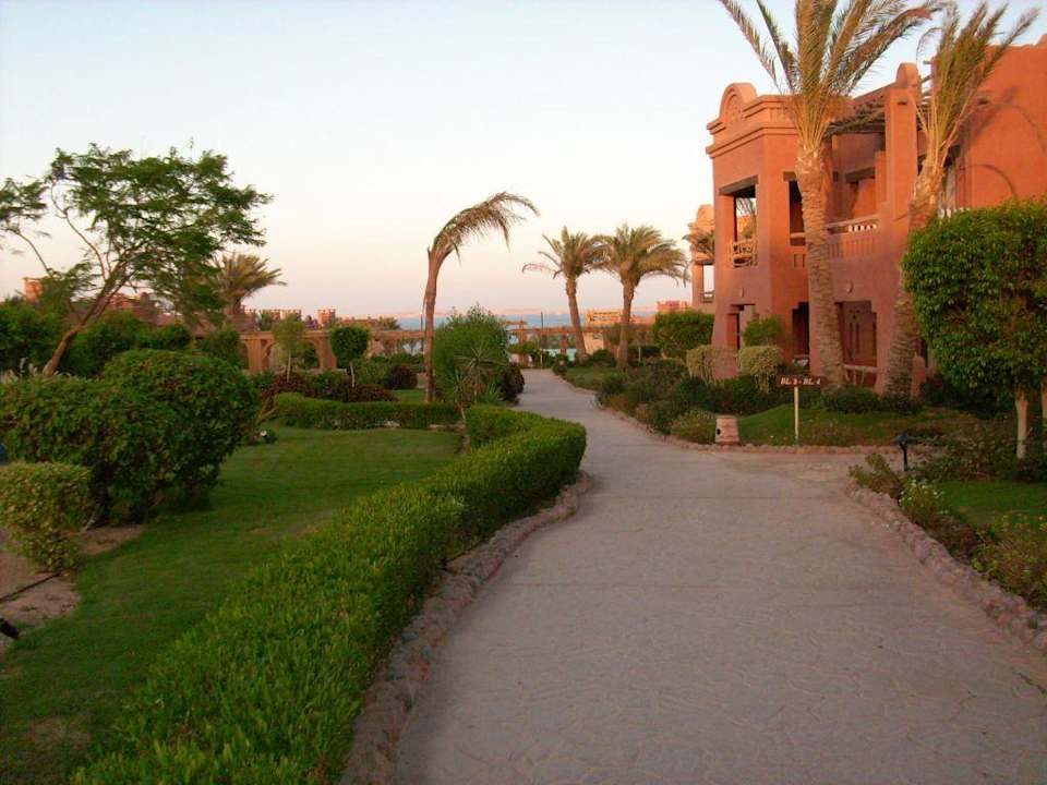 Weg zum Strand Charmillion Sea Life Resort