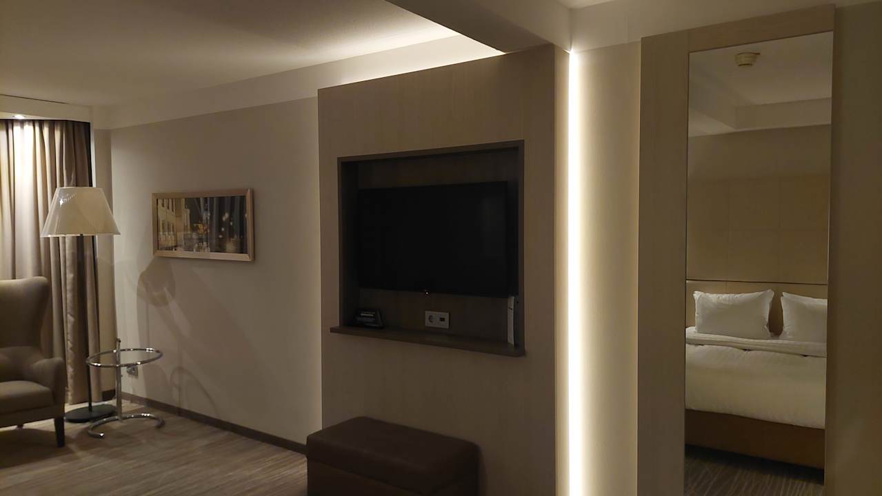 Zimmer DoubleTree by Hilton Hannover Schweizerhof