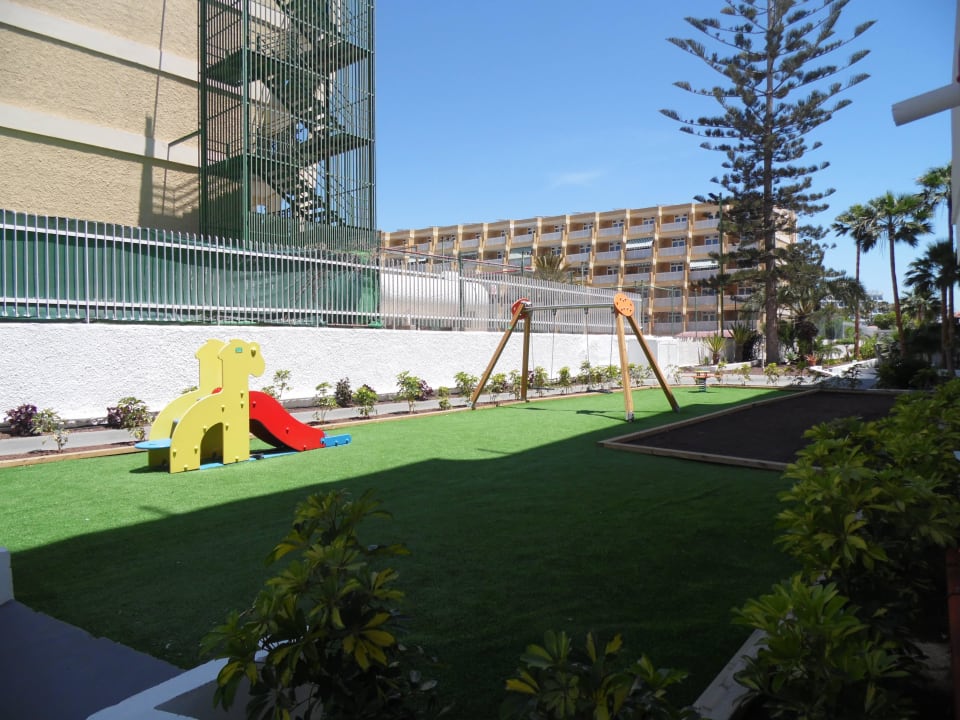 Spielplatz alltoura Club Hotel Akeah Broncemar