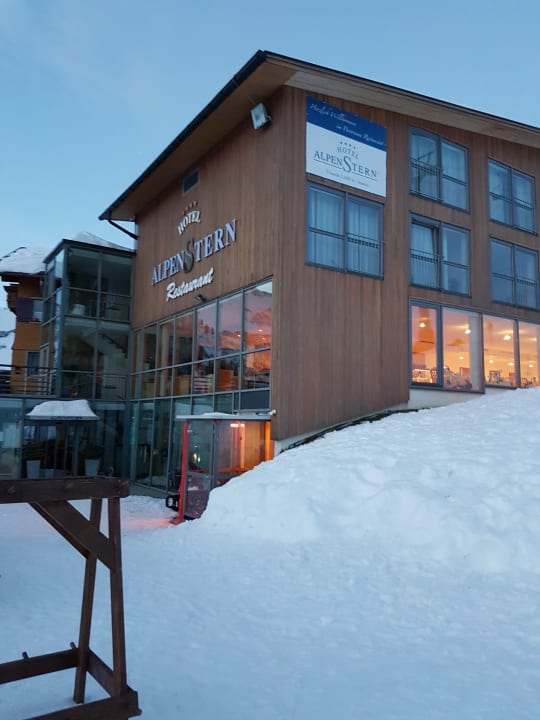Außenansicht Hotel Alpenstern