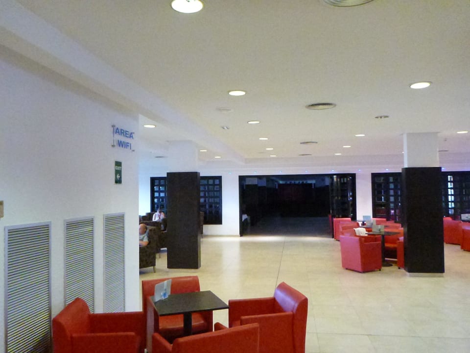 Bar+Eingang Großer Saal blau punta reina