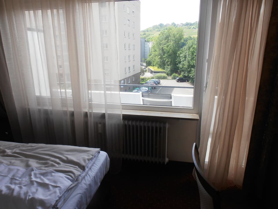 Blick zum Balkon Base1 Hotel Grenzblick