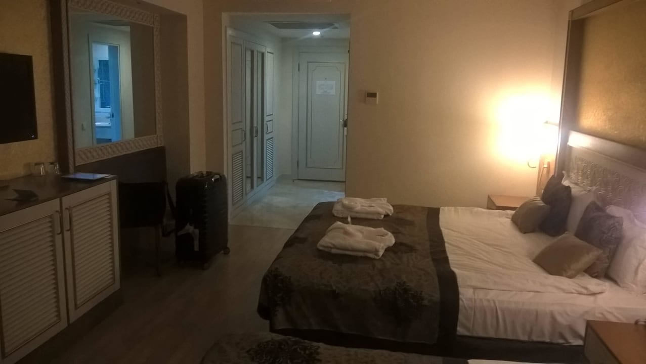 Dreibettzimmer mit Landblick Diamond Excellence Resort & Spa